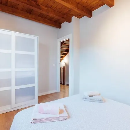 En La Cuidad- Con Jardin Y Barbacoa Holiday home Gijon