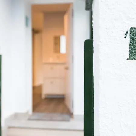 En La Cuidad- Con Jardin Y Barbacoa Holiday home